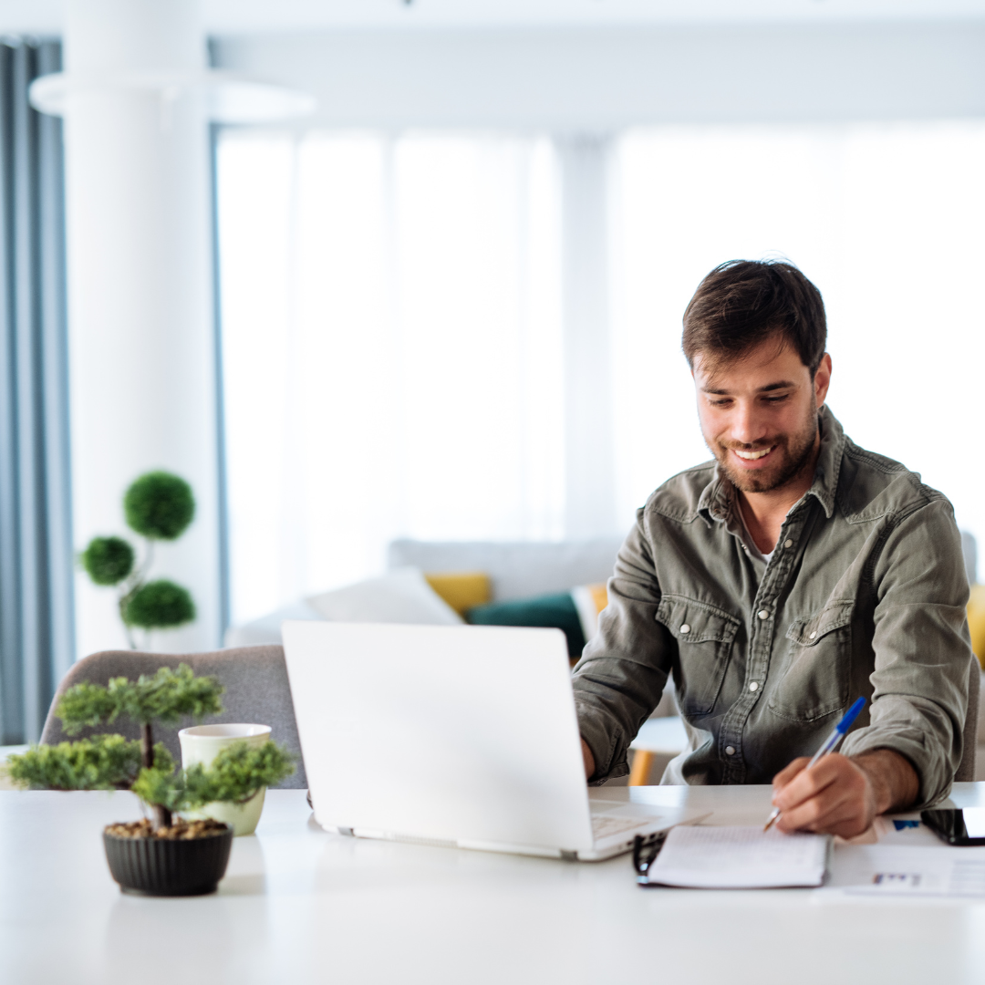 Expert web designer to elevate your online presence